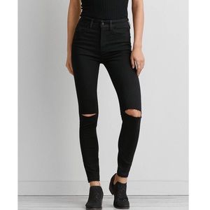 American Eagle High Waisted Ripped Black Jegging